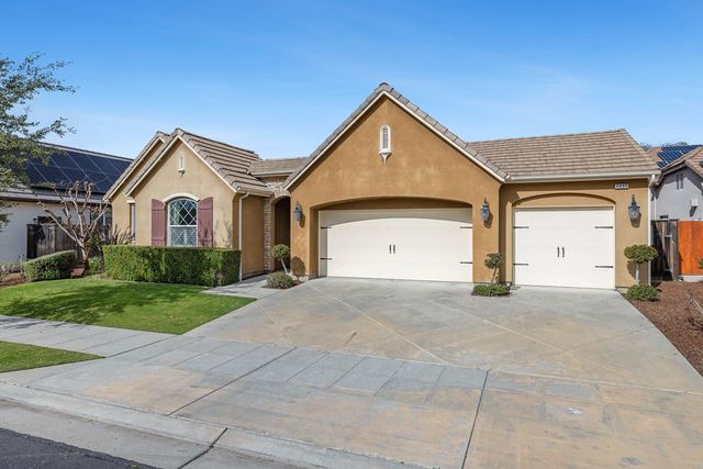 4095 Everglade Avenue, Clovis, CA 93619