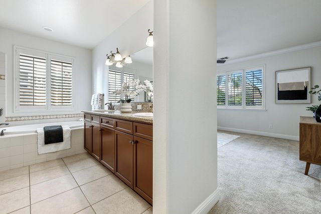 4095 Everglade Avenue, Clovis, CA 93619