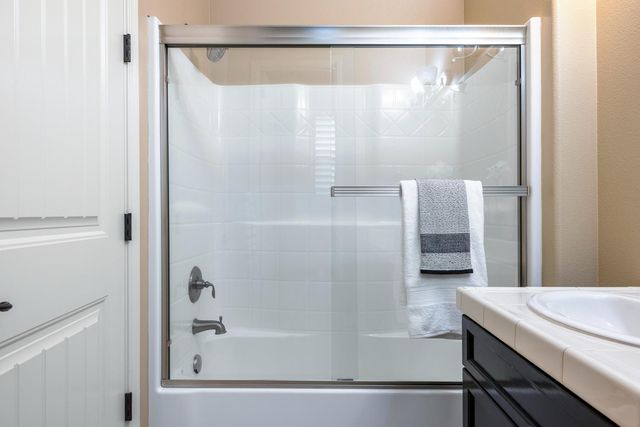 4095 Everglade Avenue, Clovis, CA 93619