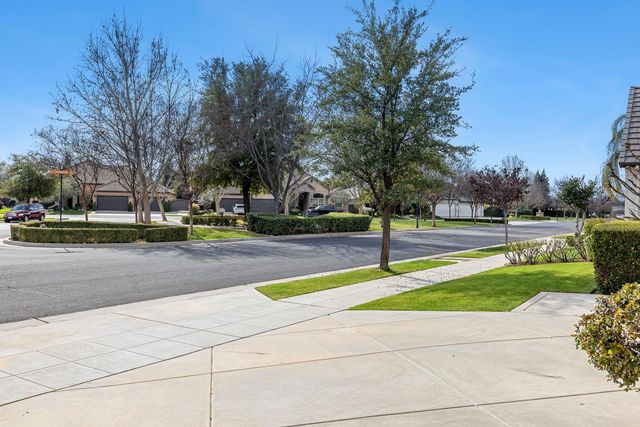 4095 Everglade Avenue, Clovis, CA 93619