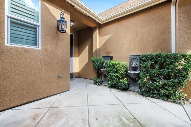 4095 Everglade Avenue, Clovis, CA 93619