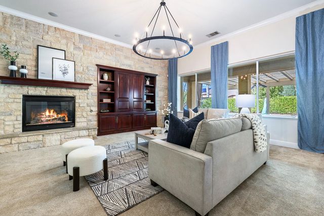 4095 Everglade Avenue, Clovis, CA 93619