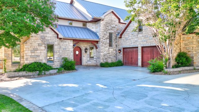 175 Bay Hill Drive, Possum Kingdom Lake, TX 76449