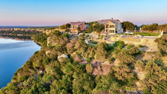 175 Bay Hill Drive, Possum Kingdom Lake, TX 76449
