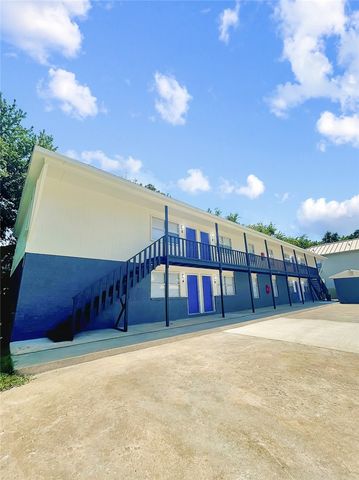 1851 W Deane Street D, Fayetteville, AR 72703