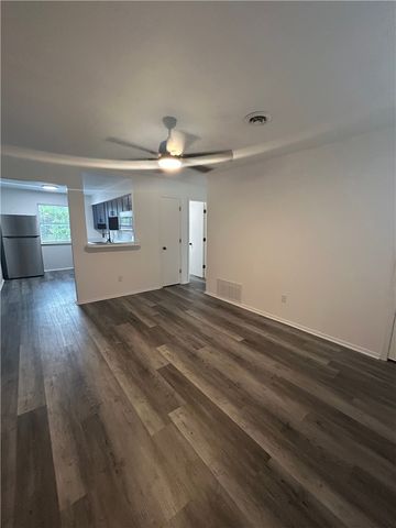 1851 W Deane Street D, Fayetteville, AR 72703