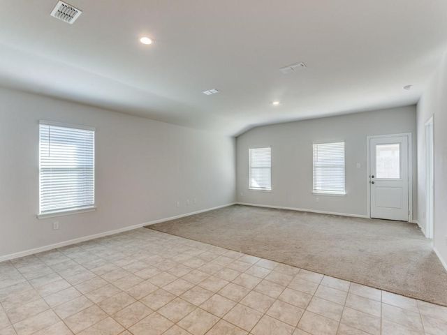 233 Abingdon Street, Azle, TX 76020