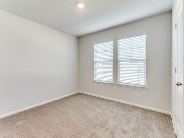 233 Abingdon Street, Azle, TX 76020