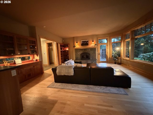 172 CONNIE Ln, Washougal, WA 98671