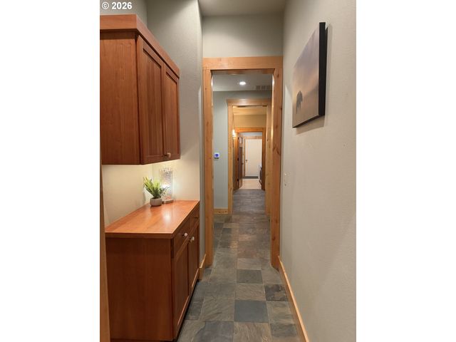 172 CONNIE Ln, Washougal, WA 98671