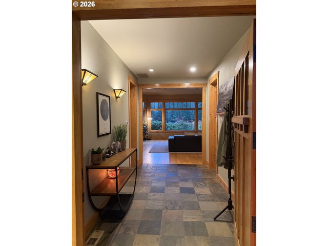 172 CONNIE Ln, Washougal, WA 98671