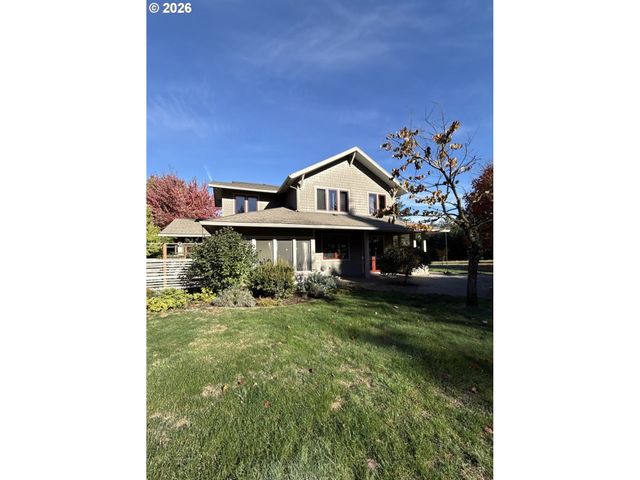 172 CONNIE Ln, Washougal, WA 98671