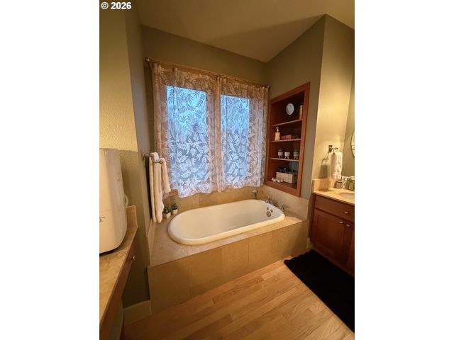 172 CONNIE Ln, Washougal, WA 98671