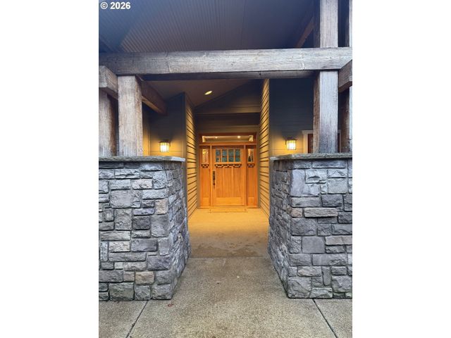 172 CONNIE Ln, Washougal, WA 98671