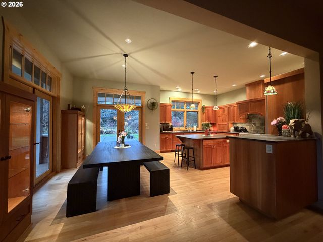 172 CONNIE Ln, Washougal, WA 98671