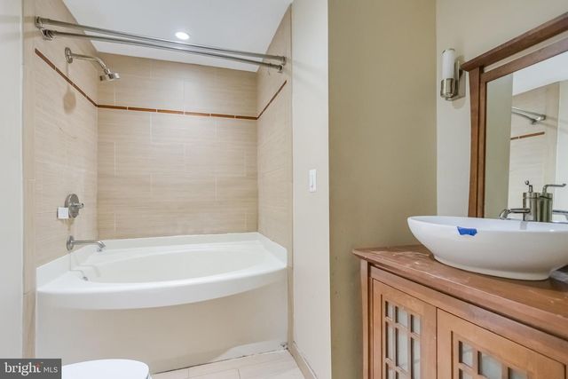 8231 NORTHLAKE CT, Laurel, MD 20707