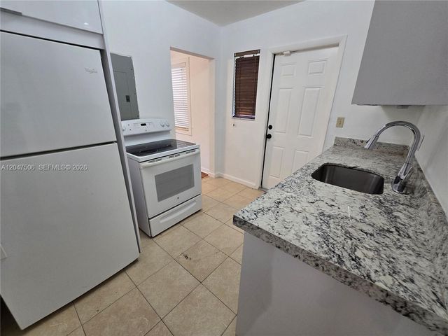 14901 NW 9th Ct 14901, Miami, FL 33168