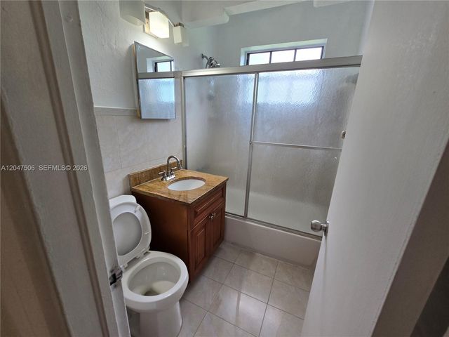 14901 NW 9th Ct 14901, Miami, FL 33168