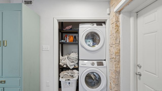 1650 KATY ST, New Braunfels, TX 78130