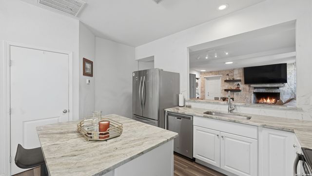 1650 KATY ST, New Braunfels, TX 78130
