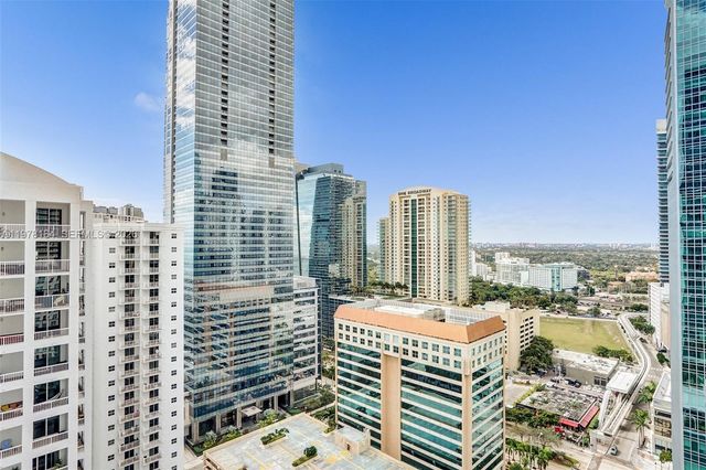 1300 Brickell Bay Dr 2702, Miami, FL 33131