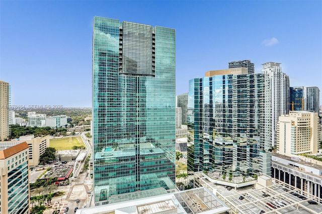1300 Brickell Bay Dr 2702, Miami, FL 33131