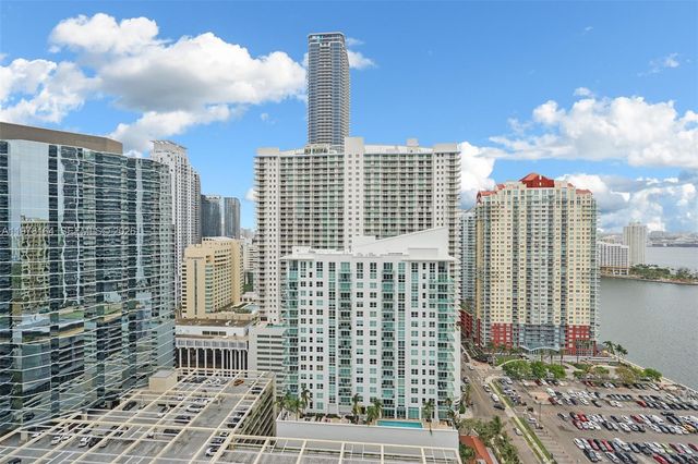 1300 Brickell Bay Dr 2702, Miami, FL 33131