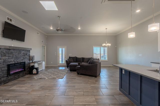 13453 Coldham Street, El Paso, TX 79928