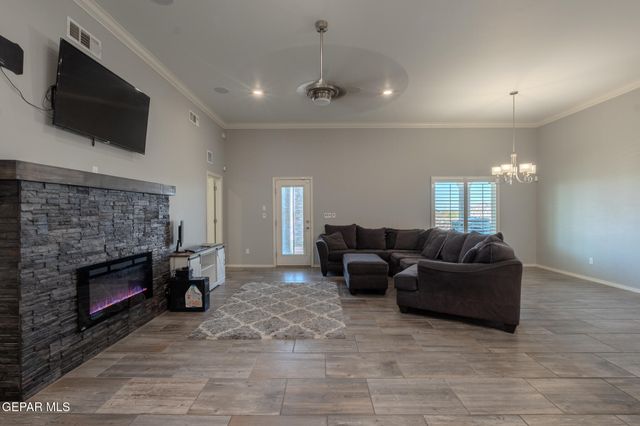 13453 Coldham Street, El Paso, TX 79928