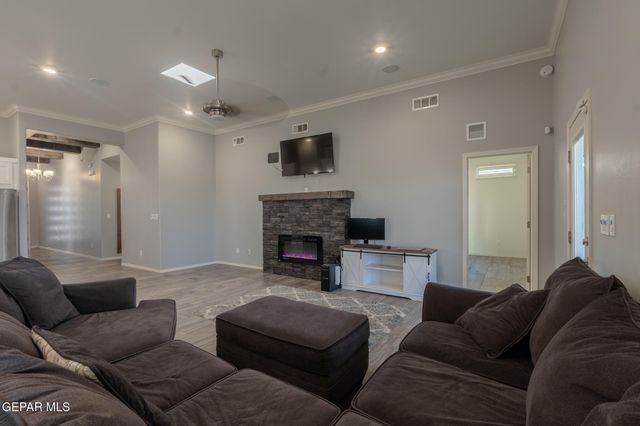13453 Coldham Street, El Paso, TX 79928