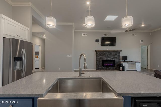 13453 Coldham Street, El Paso, TX 79928