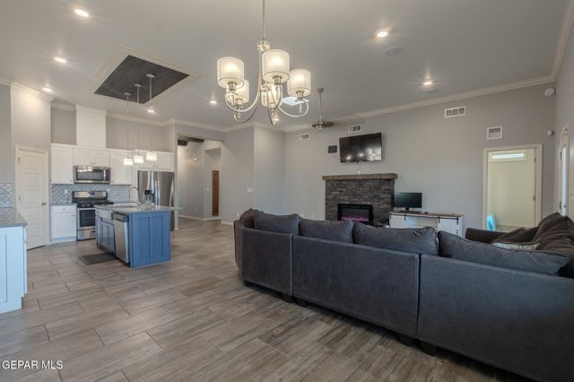 13453 Coldham Street, El Paso, TX 79928