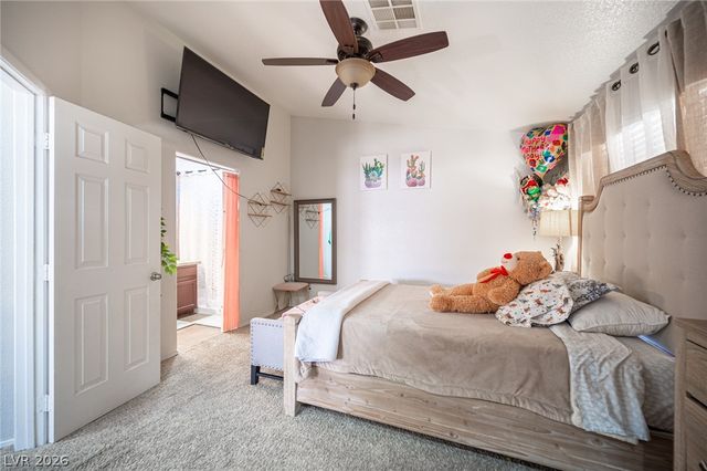 822 Grape Vine Avenue, Henderson, NV 89002