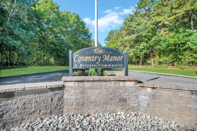 6 Amesworth Court, Middle Island, NY 11953