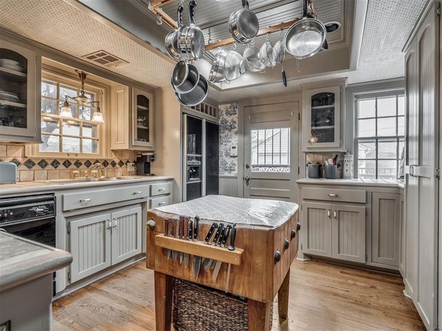 2717 NW 45th Street, Oklahoma City, OK 73112