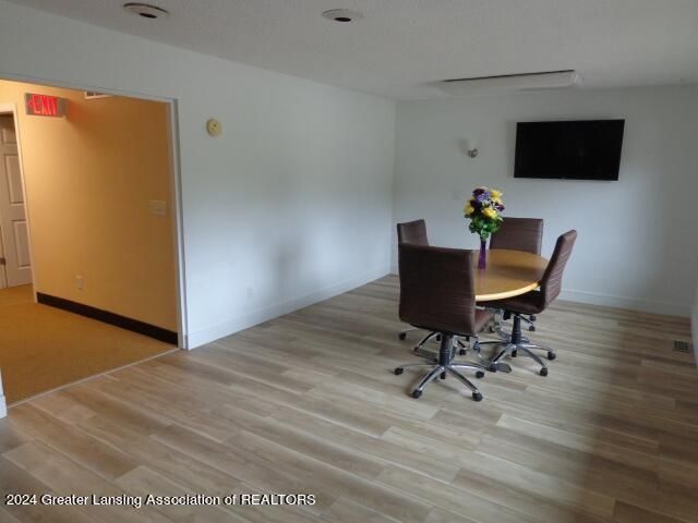 2132 Cedar Street, Holt, MI 48842