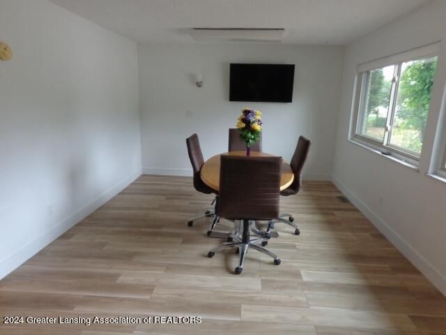 2132 Cedar Street, Holt, MI 48842