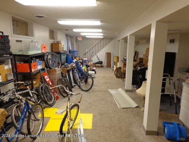 2132 Cedar Street, Holt, MI 48842