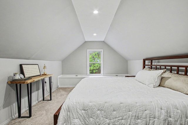 769 S Calumet Road, Chesterton, IN 46304