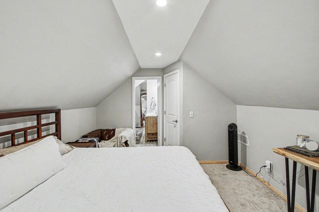 769 S Calumet Road, Chesterton, IN 46304