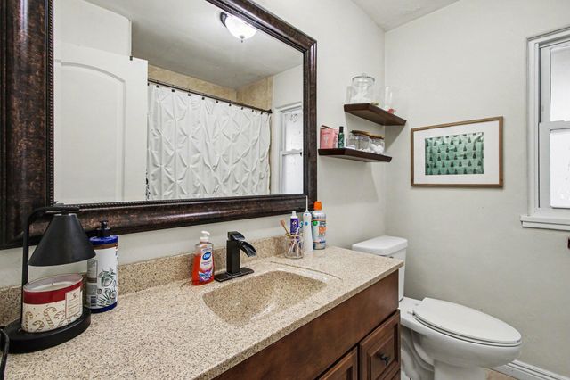 769 S Calumet Road, Chesterton, IN 46304