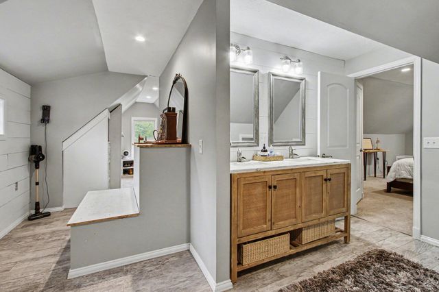 769 S Calumet Road, Chesterton, IN 46304