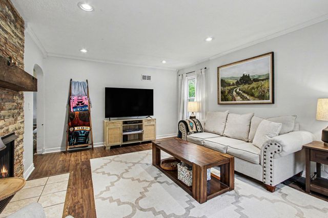 769 S Calumet Road, Chesterton, IN 46304