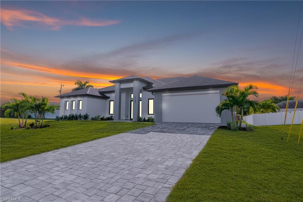 Image 3 of property listing at 2100 SW 26th ST, Cape Coral, FL 33914