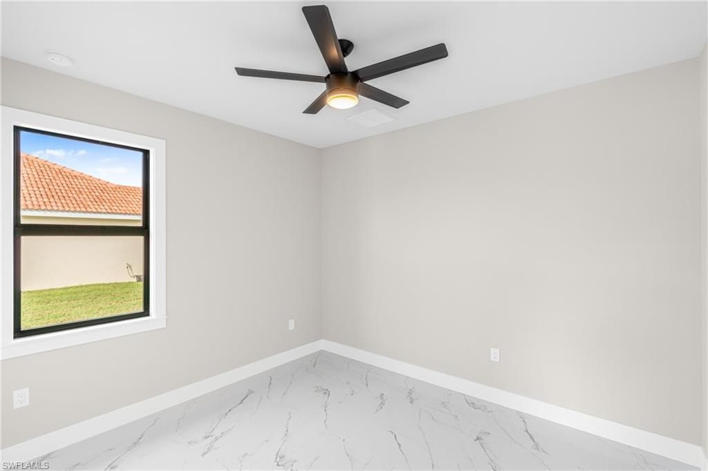 Image 30 of property listing at 2100 SW 26th ST, Cape Coral, FL 33914