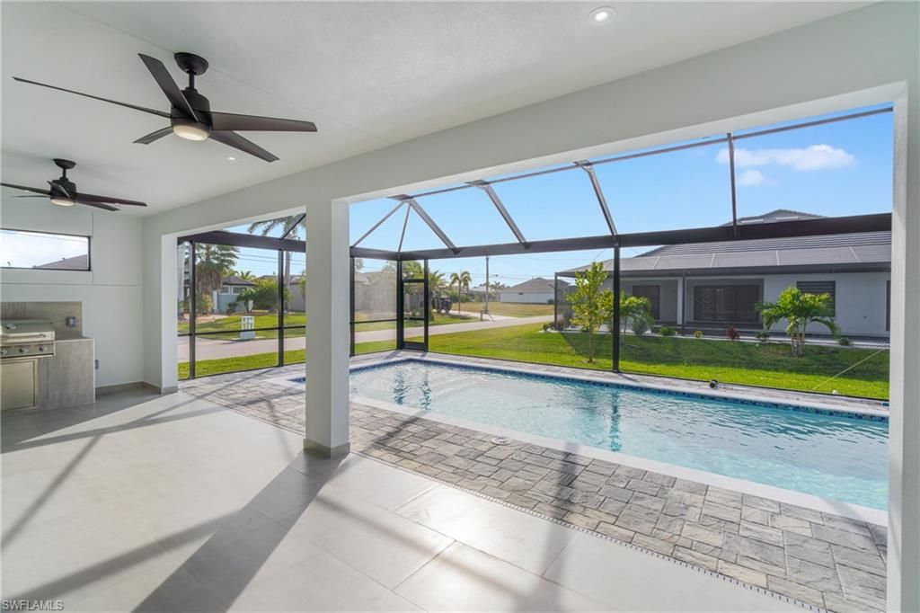 Image 33 of property listing at 2100 SW 26th ST, Cape Coral, FL 33914