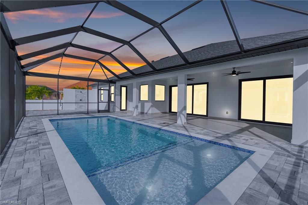 Image 38 of property listing at 2100 SW 26th ST, Cape Coral, FL 33914