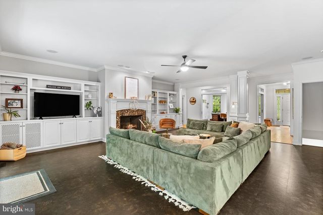 412 TIMBER BRIDGE LN, Mount Gretna, PA 17064