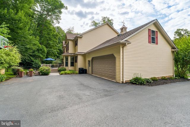 412 TIMBER BRIDGE LN, Mount Gretna, PA 17064