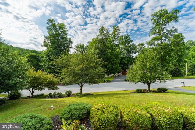 412 TIMBER BRIDGE LN, Mount Gretna, PA 17064